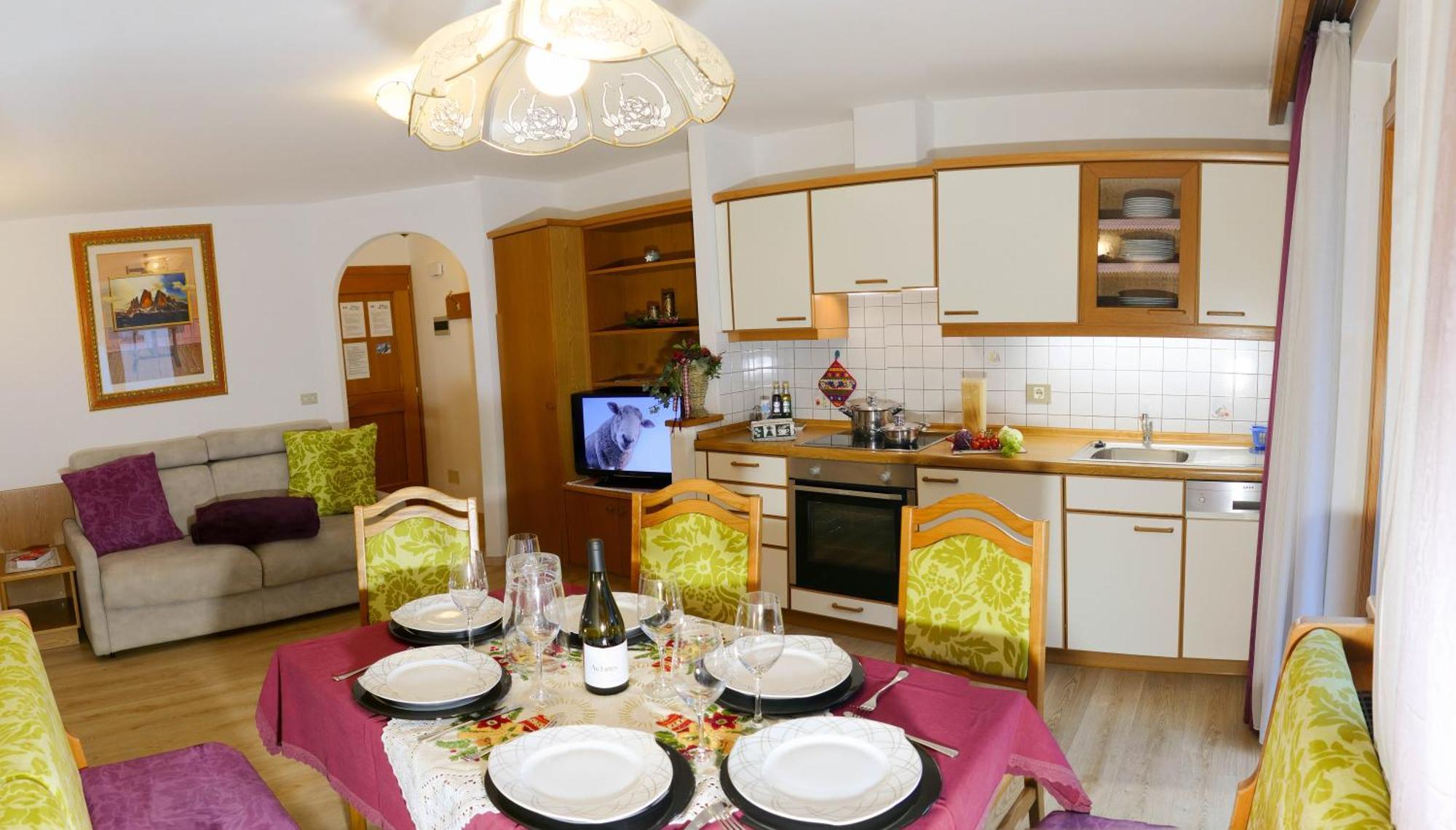 Villa Artic Apartments Кампитело ди Фаса Екстериор снимка
